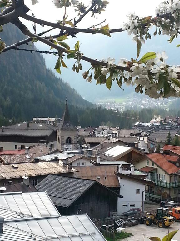 Villetta Panorama Appartement Canazei Buitenkant foto