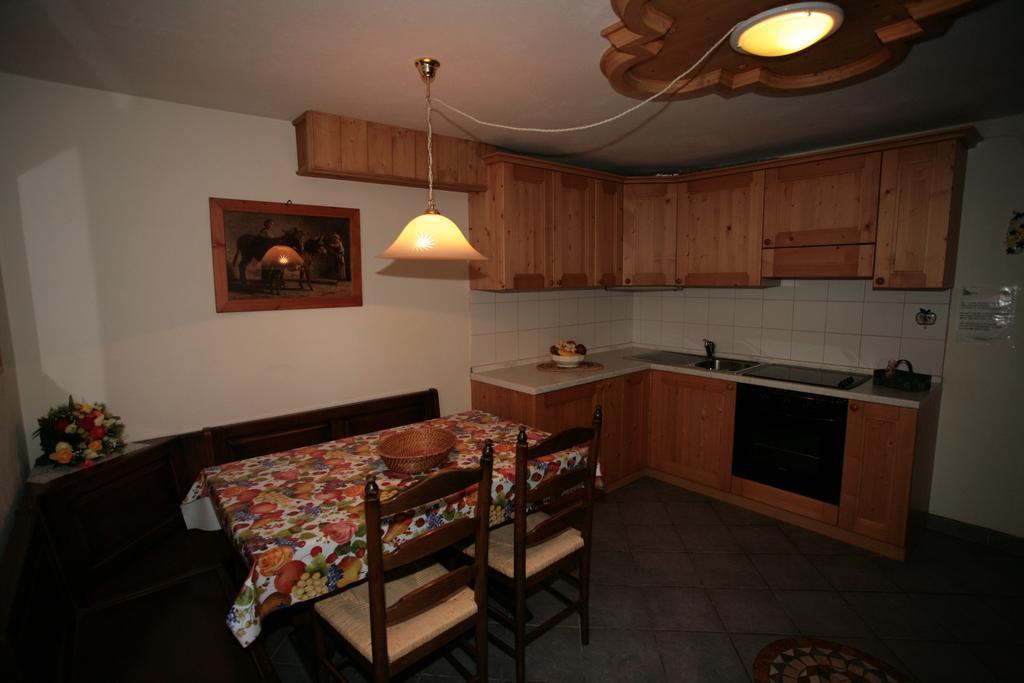 Villetta Panorama Appartement Canazei Kamer foto