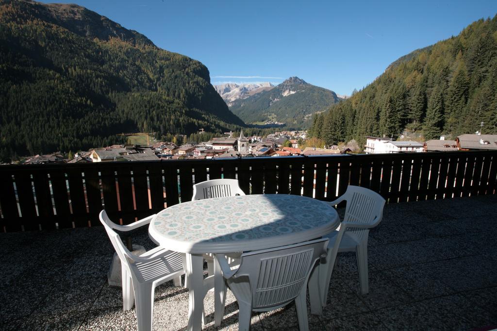 Villetta Panorama Appartement Canazei Kamer foto